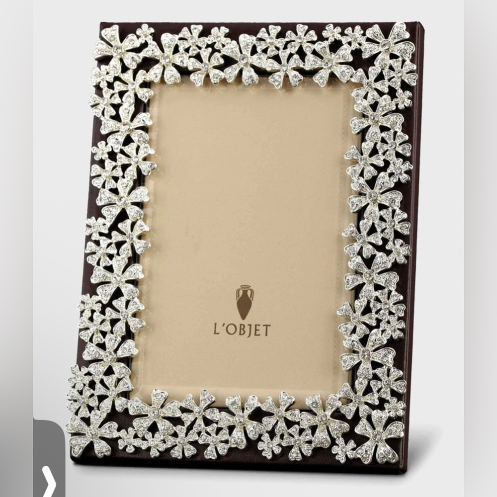 NEW! In box L’OBJET Swarovski Platinum Garland Frame 8x10 Neiman Marcus